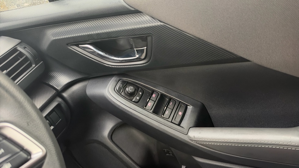 Subaru Crosstrek 2.0i e-Boxer Limited 5dr Lineartronic Hybrid Hatchback - Image 25
