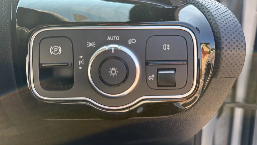 Mercedes-Benz A-Class A180d [2.0] Sport 5dr Auto Diesel Hatchback - Image 23