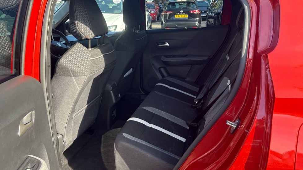 Vauxhall Frontera 83kW GS 44kWh 5dr Auto Electric Estate - Image 16
