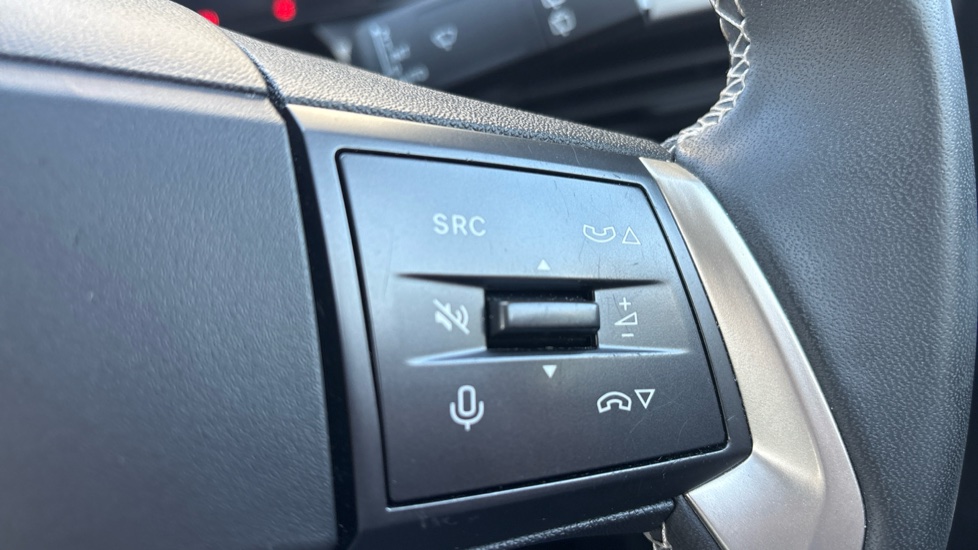 Vauxhall Frontera 83kW GS 44kWh 5dr Auto Electric Estate - Image 21