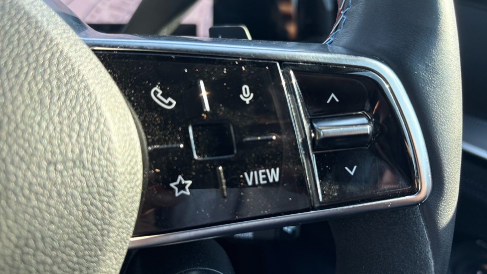 Renault Austral E-Tech FHEV Techno Esprit Alpine 5dr Auto Hybrid Estate - Image 23