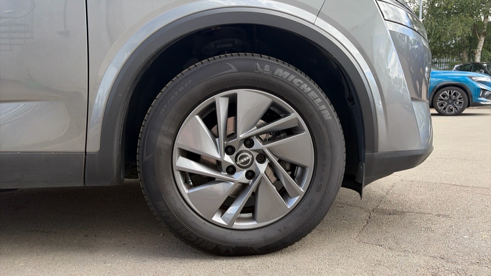 Nissan Qashqai 1.3 DiG-T MH 158 Acenta Premium 5dr Xtronic Petrol Hatchback - Image 8