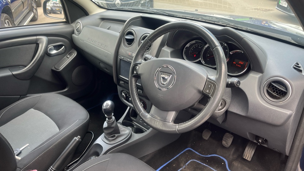 Dacia Duster 1.5 dCi 110 Prestige 5dr Diesel Estate - Image 11