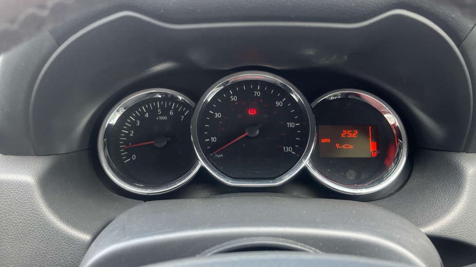 Dacia Duster 1.5 dCi 110 Prestige 5dr Diesel Estate - Image 18