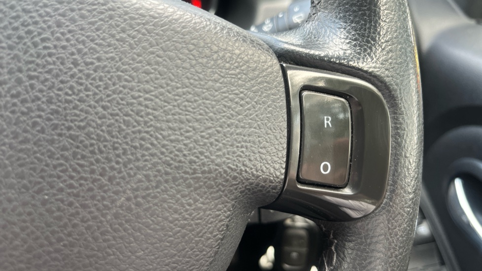 Dacia Duster 1.5 dCi 110 Prestige 5dr Diesel Estate - Image 30