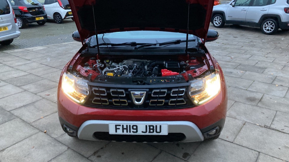 Dacia Duster 1.3 TCe 130 Techroad 5dr Petrol Estate - Image 8