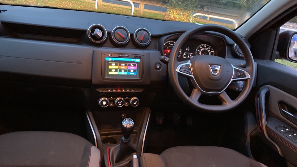 Dacia Duster 1.3 TCe 130 Techroad 5dr Petrol Estate - Image 10