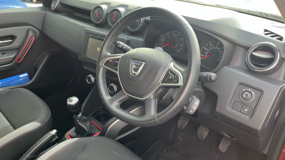 Dacia Duster 1.3 TCe 130 Techroad 5dr Petrol Estate - Image 21