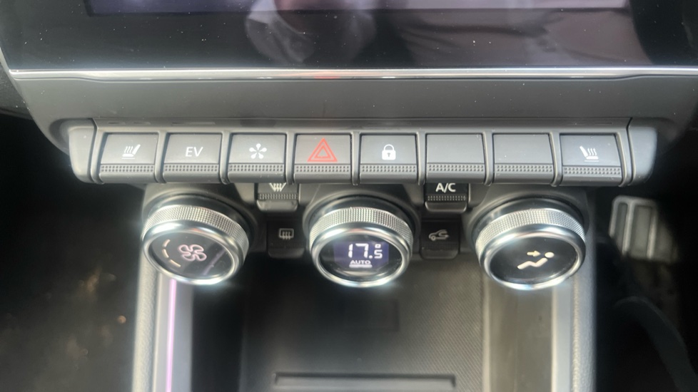 Renault Clio 1.6 E-TECH Hybrid 140 Lutecia SE 5dr Auto Hybrid Hatchback - Image 25