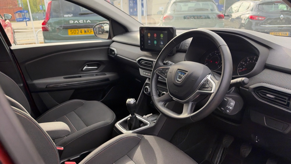 Dacia Jogger 1.0 TCe Extreme SE 5dr Petrol Estate - Image 11