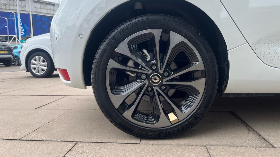 Renault Zoe 100kW Iconic R135 50kWh Boost Charge 5dr Auto Electric Hatchback - Image 7