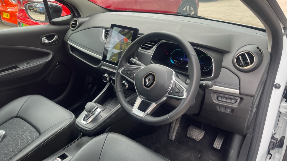 Renault Zoe 100kW Iconic R135 50kWh Boost Charge 5dr Auto Electric Hatchback - Image 11
