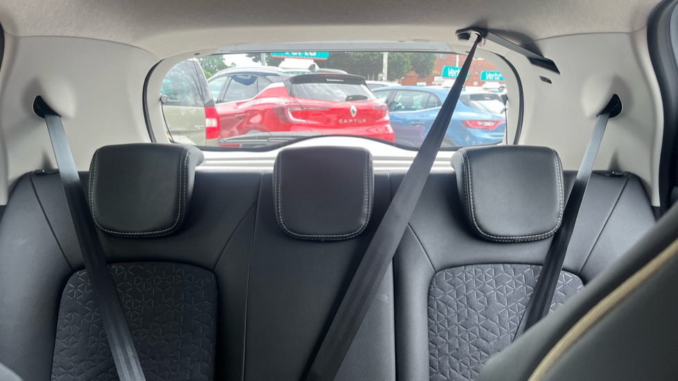 Renault Zoe 100kW Iconic R135 50kWh Boost Charge 5dr Auto Electric Hatchback - Image 15