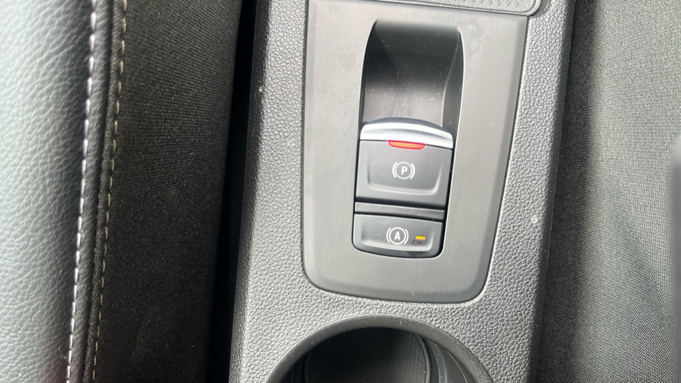 Renault Zoe 100kW Iconic R135 50kWh Boost Charge 5dr Auto Electric Hatchback - Image 30