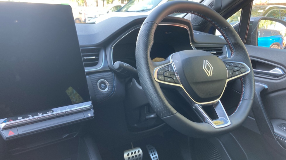 Renault Symbioz 1.6 E-Tech FHEV 145 Techno Esprit Alpine 5dr Auto Hybrid Estate - Image 11