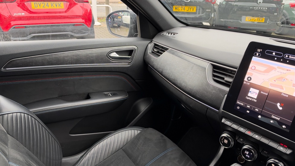 Renault Arkana 1.6 E-Tech FHEV 145 Esprit Alpine 5dr Auto Hybrid Estate - Image 14
