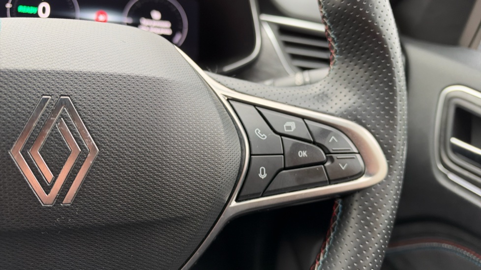 Renault Arkana 1.6 E-Tech FHEV 145 Esprit Alpine 5dr Auto Hybrid Estate - Image 25