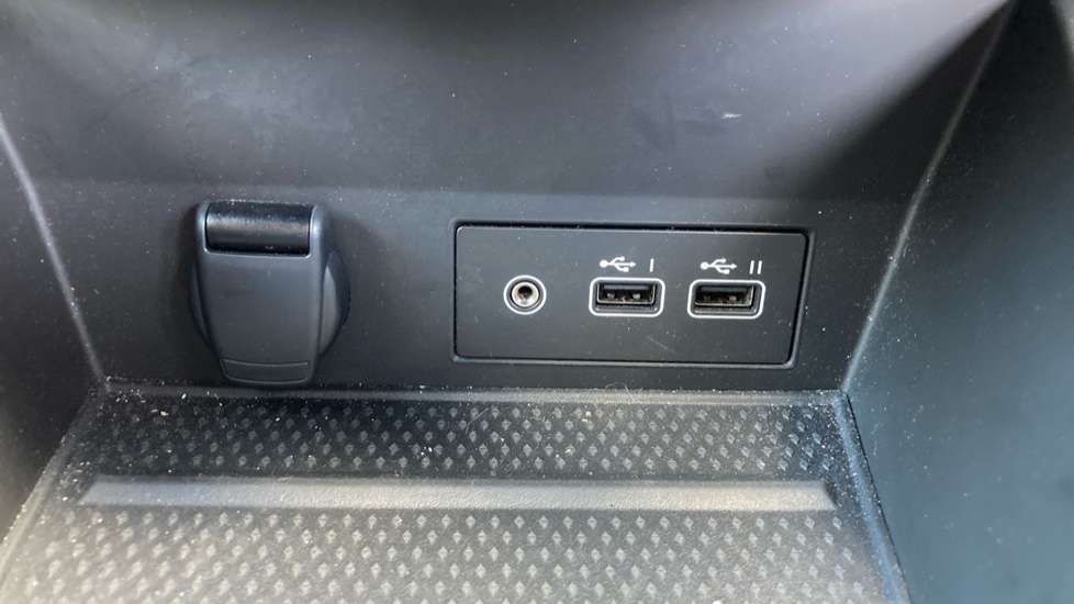 Renault Captur 1.6 E-Tech full hybrid 145 Engineered 5dr Auto Hybrid Hatchback - Image 25