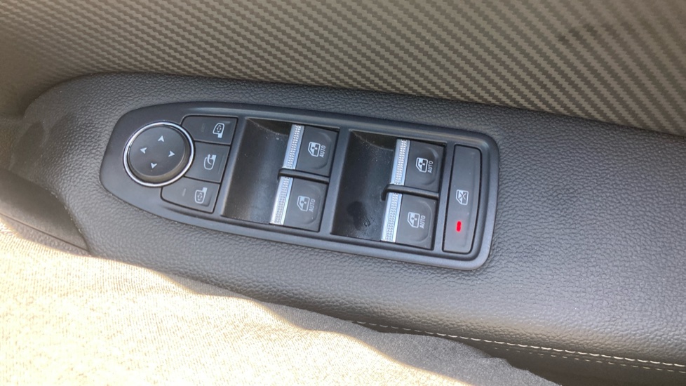 Renault Captur 1.6 E-Tech full hybrid 145 Engineered 5dr Auto Hybrid Hatchback - Image 31