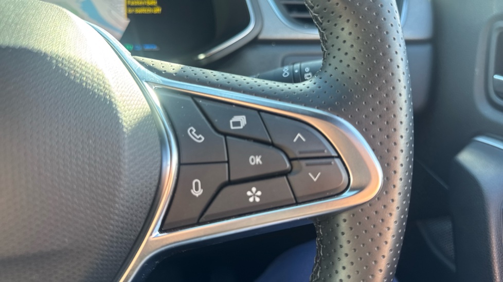 Renault Symbioz 1.6 E-Tech FHEV 145 Techno 5dr Auto Hybrid Estate - Image 27