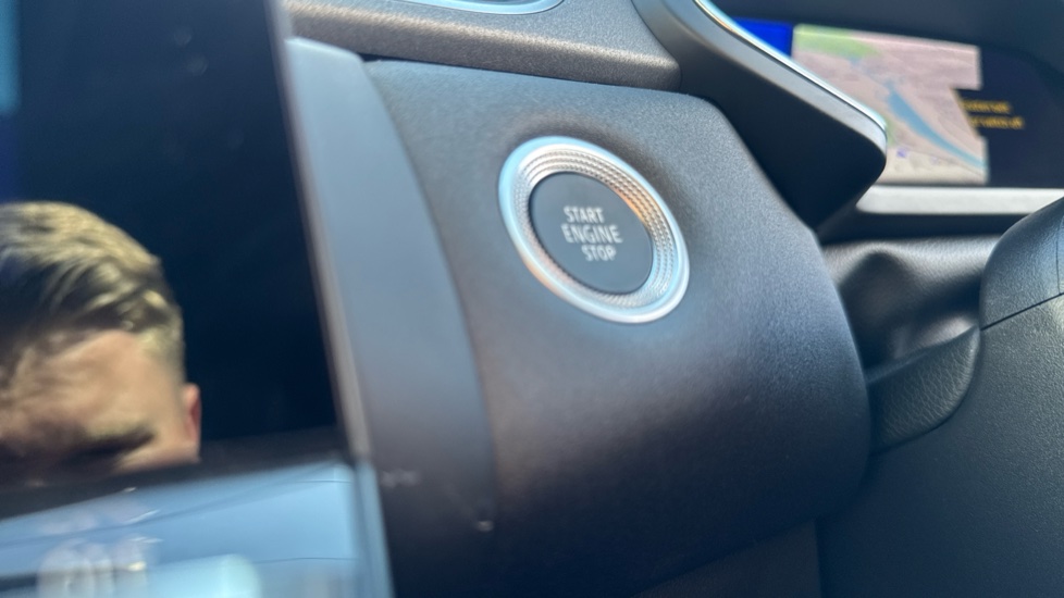 Renault Symbioz 1.6 E-Tech FHEV 145 Techno 5dr Auto Hybrid Estate - Image 29