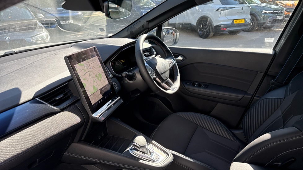 Renault Symbioz 1.6 E-Tech FHEV 145 Techno Esprit Alpine 5dr Auto Hybrid Estate - Image 9