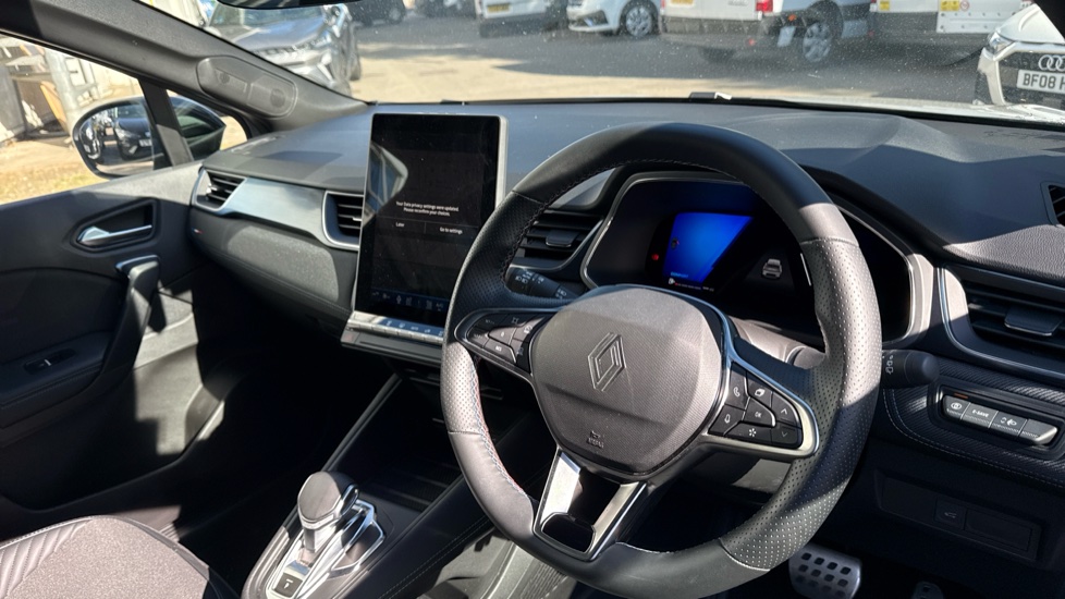 Renault Symbioz 1.6 E-Tech FHEV 145 Techno Esprit Alpine 5dr Auto Hybrid Estate - Image 11