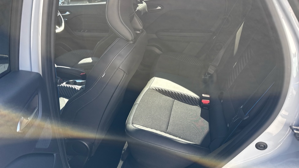 Renault Symbioz 1.6 E-Tech FHEV 145 Techno Esprit Alpine 5dr Auto Hybrid Estate - Image 16