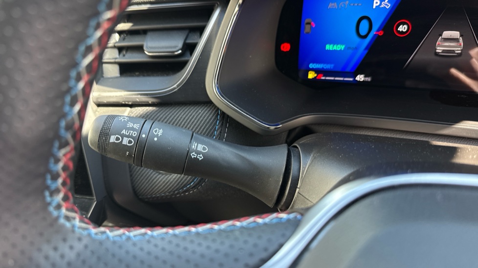 Renault Symbioz 1.6 E-Tech FHEV 145 Techno Esprit Alpine 5dr Auto Hybrid Estate - Image 34