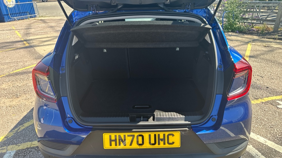 Renault Captur 1.5 dCi 95 Iconic 5dr Diesel Hatchback - Image 4
