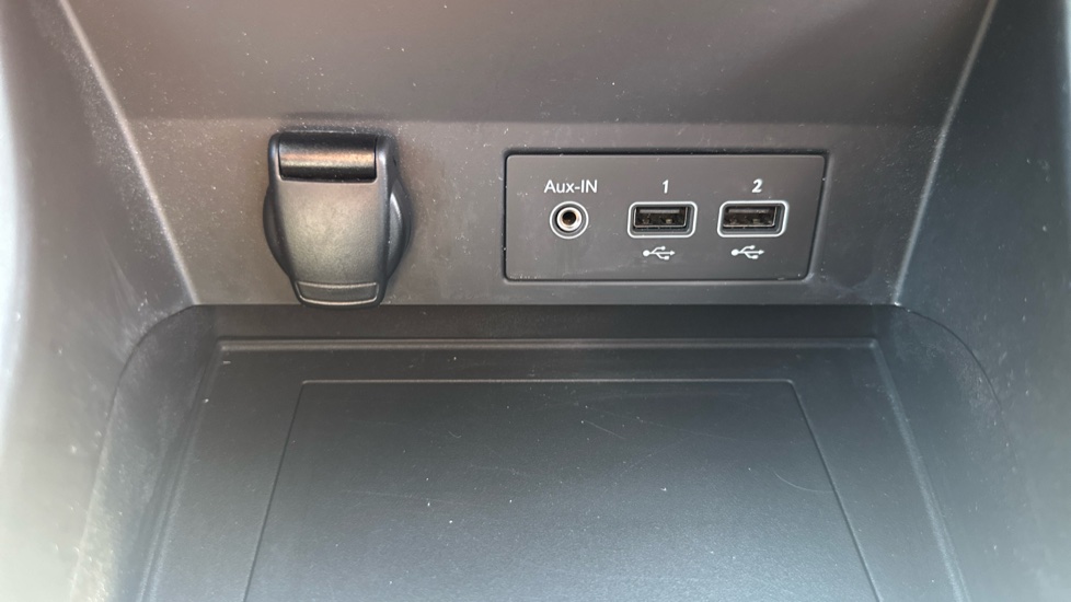 Renault Captur 1.5 dCi 95 Iconic 5dr Diesel Hatchback - Image 24