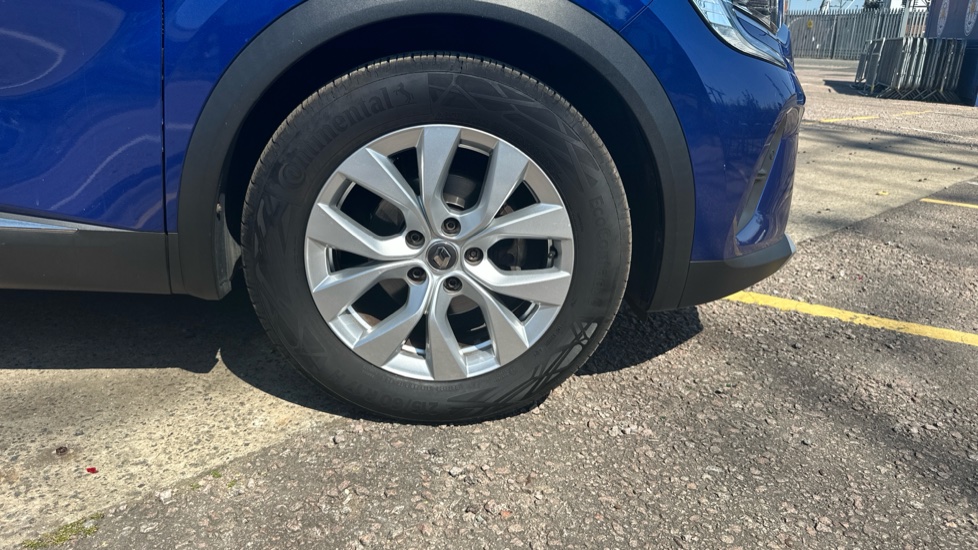 Renault Captur 1.5 dCi 95 Iconic 5dr Diesel Hatchback - Image 34