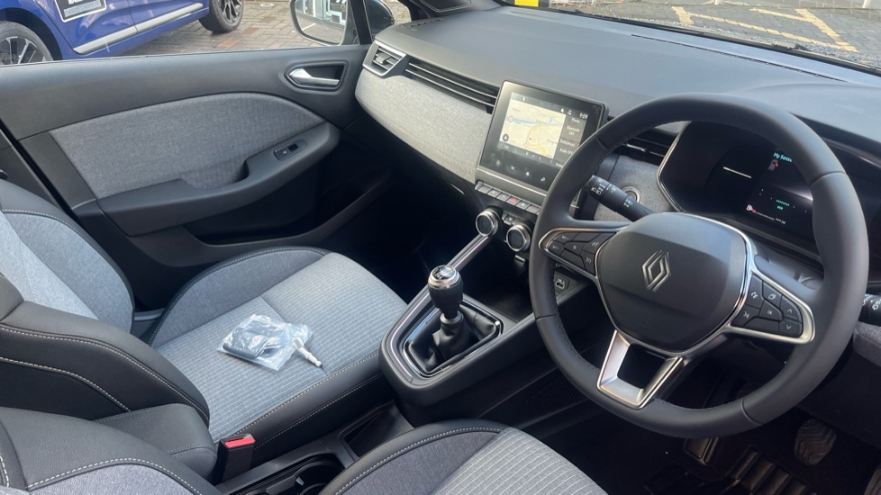 Renault Clio 1.0 TCe 90 Techno 5dr Petrol Hatchback - Image 14
