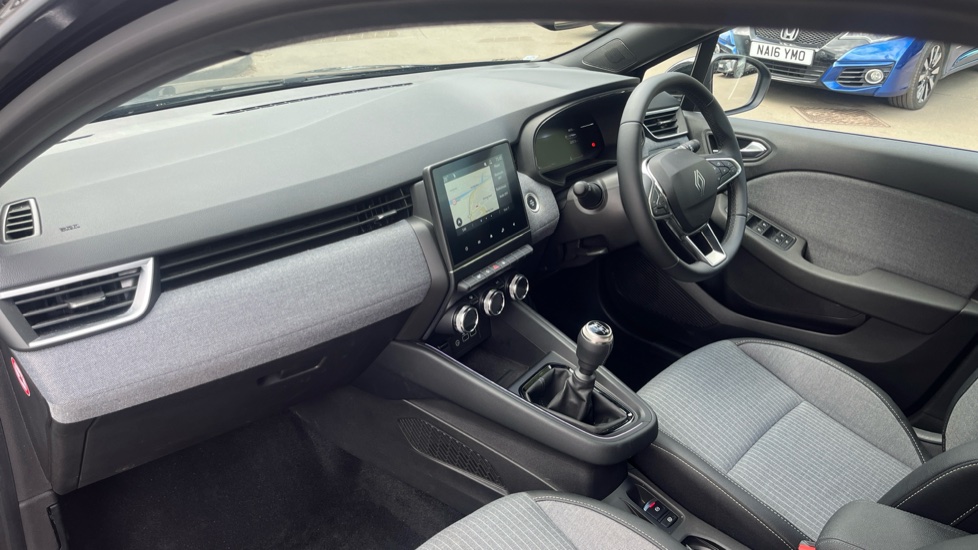 Renault Clio 1.0 TCe 90 Techno 5dr Petrol Hatchback - Image 9