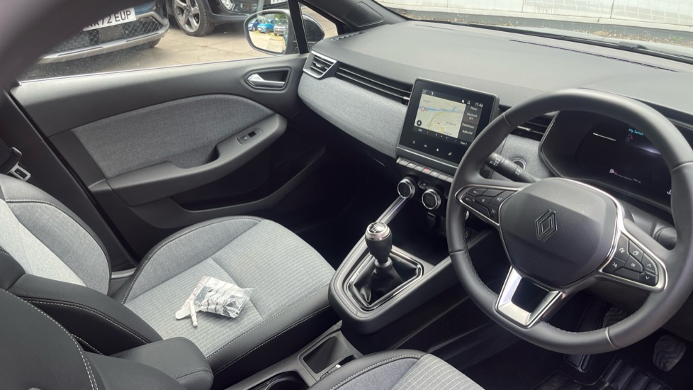 Renault Clio 1.0 TCe 90 Techno 5dr Petrol Hatchback - Image 14