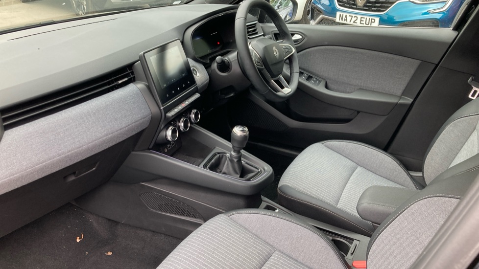 Renault Clio 1.0 TCe 90 Techno 5dr Petrol Hatchback - Image 9