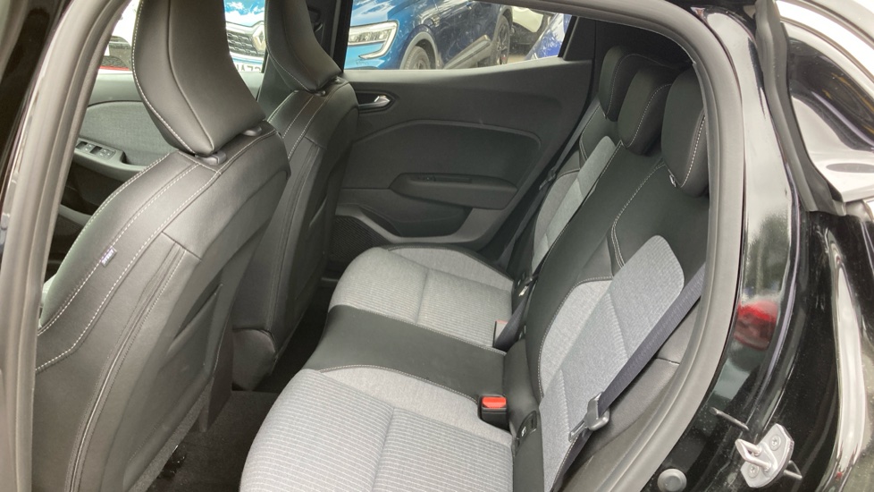 Renault Clio 1.0 TCe 90 Techno 5dr Petrol Hatchback - Image 16