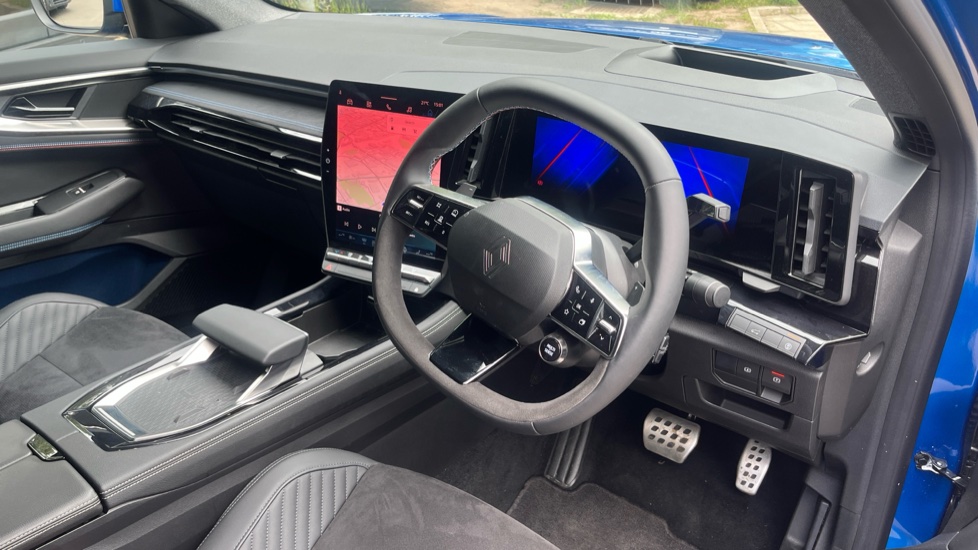 Renault Rafale E-Tech FHEV Techno Esprit Alpine 5dr Auto 4C Hybrid Estate - Image 11