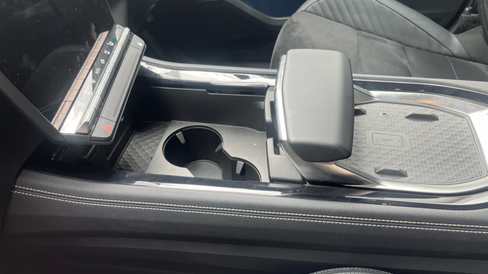 Renault Rafale E-Tech FHEV Techno Esprit Alpine 5dr Auto 4C Hybrid Estate - Image 13
