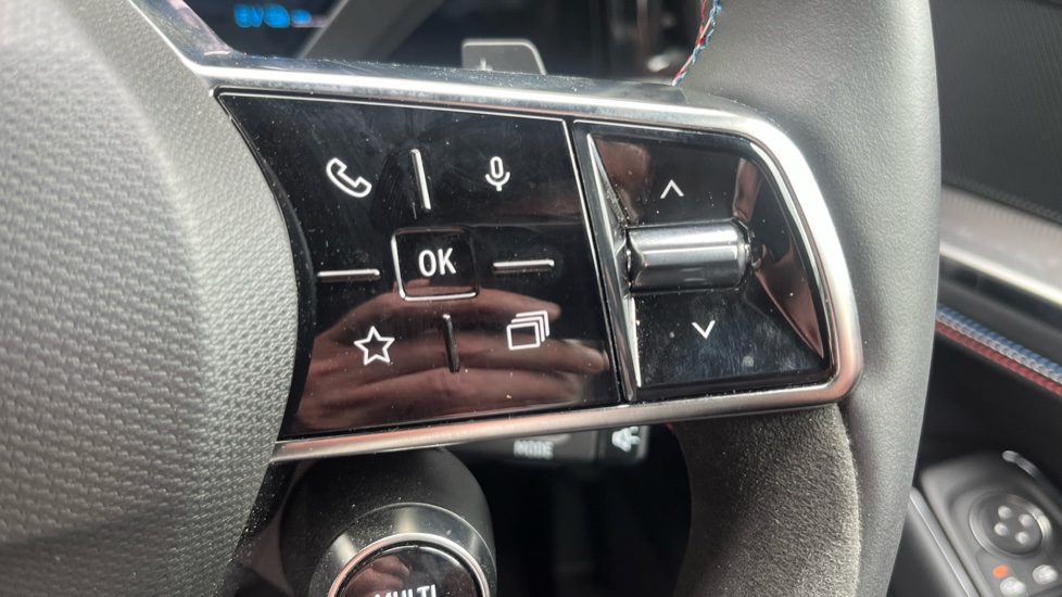 Renault Rafale E-Tech FHEV Techno Esprit Alpine 5dr Auto 4C Hybrid Estate - Image 24
