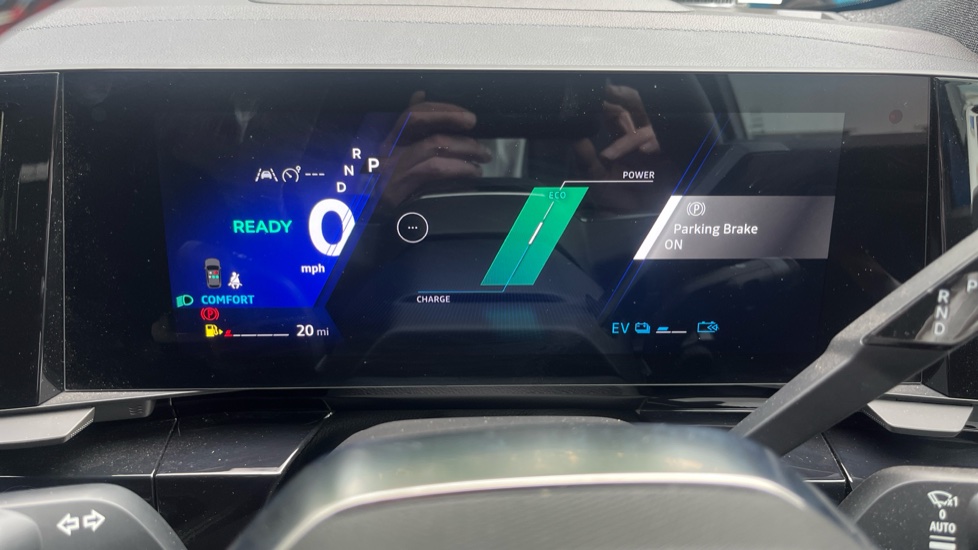 Renault Rafale E-Tech FHEV Techno Esprit Alpine 5dr Auto 4C Hybrid Estate - Image 26