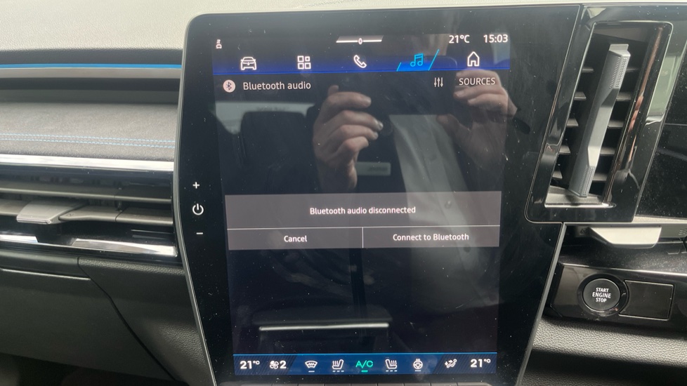 Renault Rafale E-Tech FHEV Techno Esprit Alpine 5dr Auto 4C Hybrid Estate - Image 32