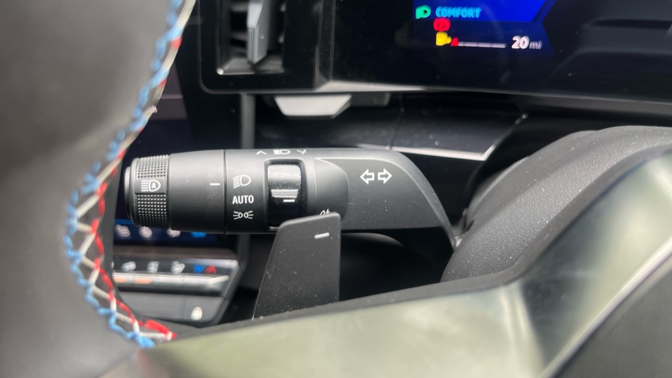 Renault Rafale E-Tech FHEV Techno Esprit Alpine 5dr Auto 4C Hybrid Estate - Image 34