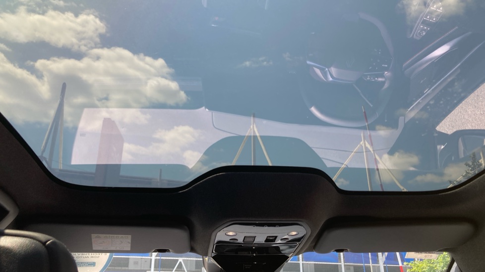 Renault Rafale E-Tech FHEV Iconic Esprit Alpine 5dr Auto 4C Hybrid Estate - Image 15