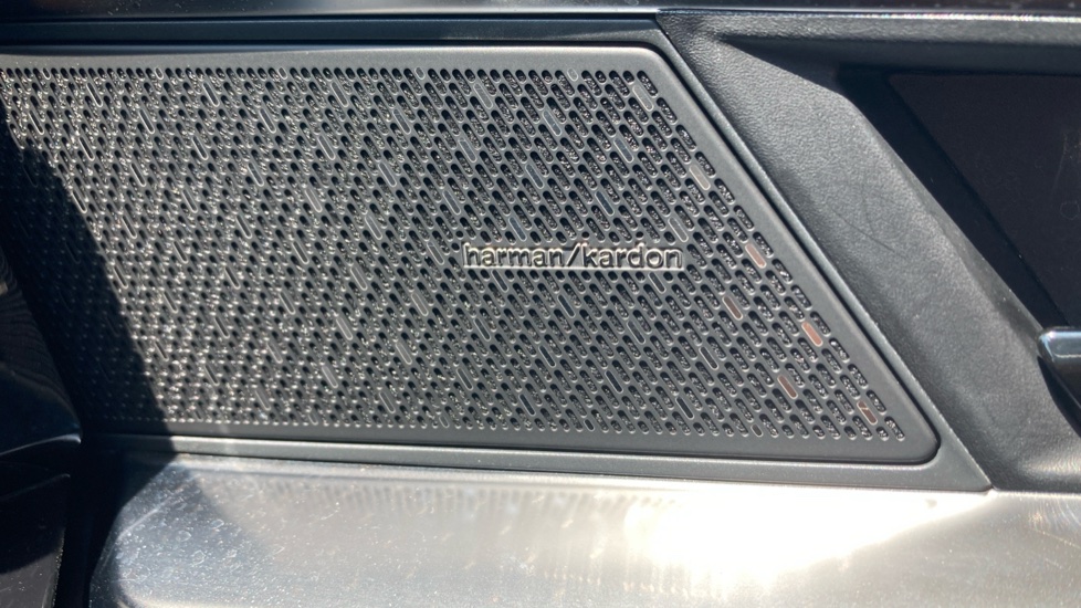 Renault Rafale E-Tech FHEV Iconic Esprit Alpine 5dr Auto 4C Hybrid Estate - Image 30