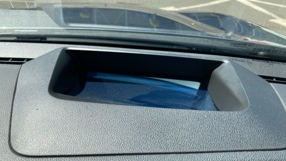 Renault Rafale E-Tech FHEV Iconic Esprit Alpine 5dr Auto 4C Hybrid Estate - Image 36