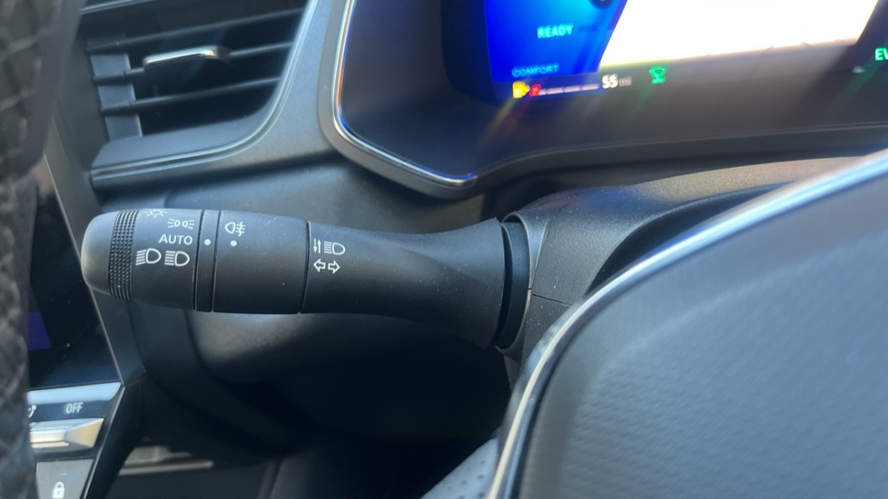 Renault Symbioz 1.8 E-Tech FHEV 160 Techno 5dr Auto Hybrid Estate - Image 34