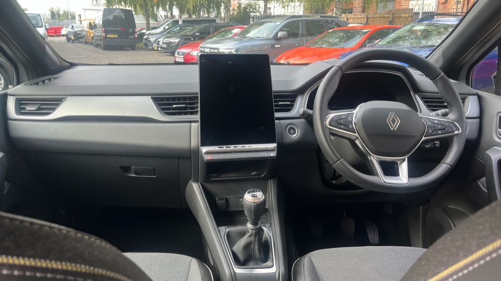 Renault Captur 1.2 TCE 115 Techno 5dr Petrol Hatchback - Image 10