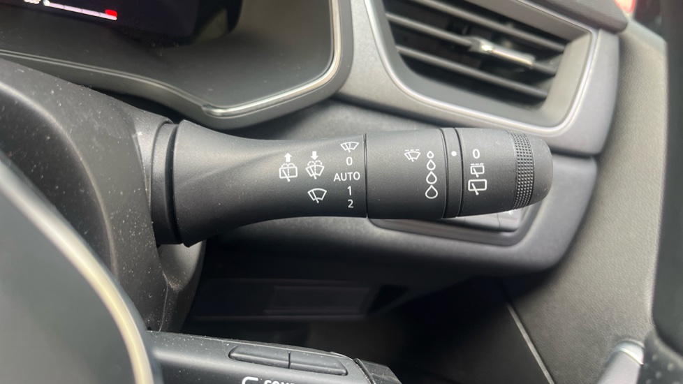 Renault Captur 1.2 TCE 115 Techno 5dr Petrol Hatchback - Image 34