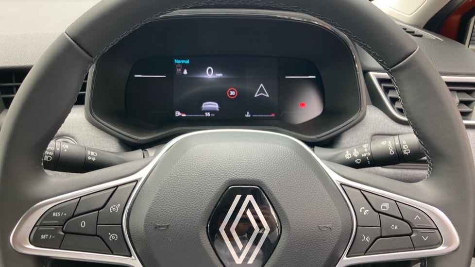 Renault Clio 1.0 TCe 90 Evolution 5dr Petrol Hatchback - Image 18